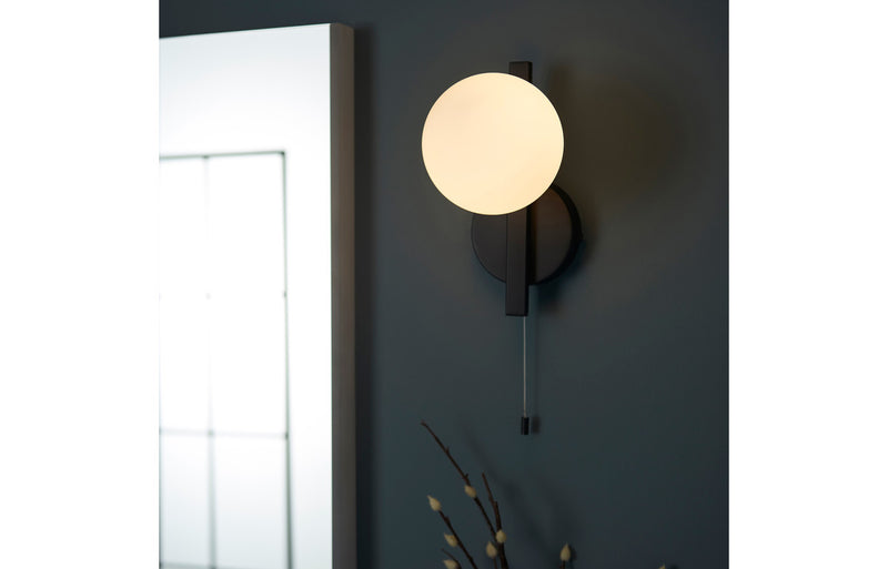 Titus Wall Light - Matt Black